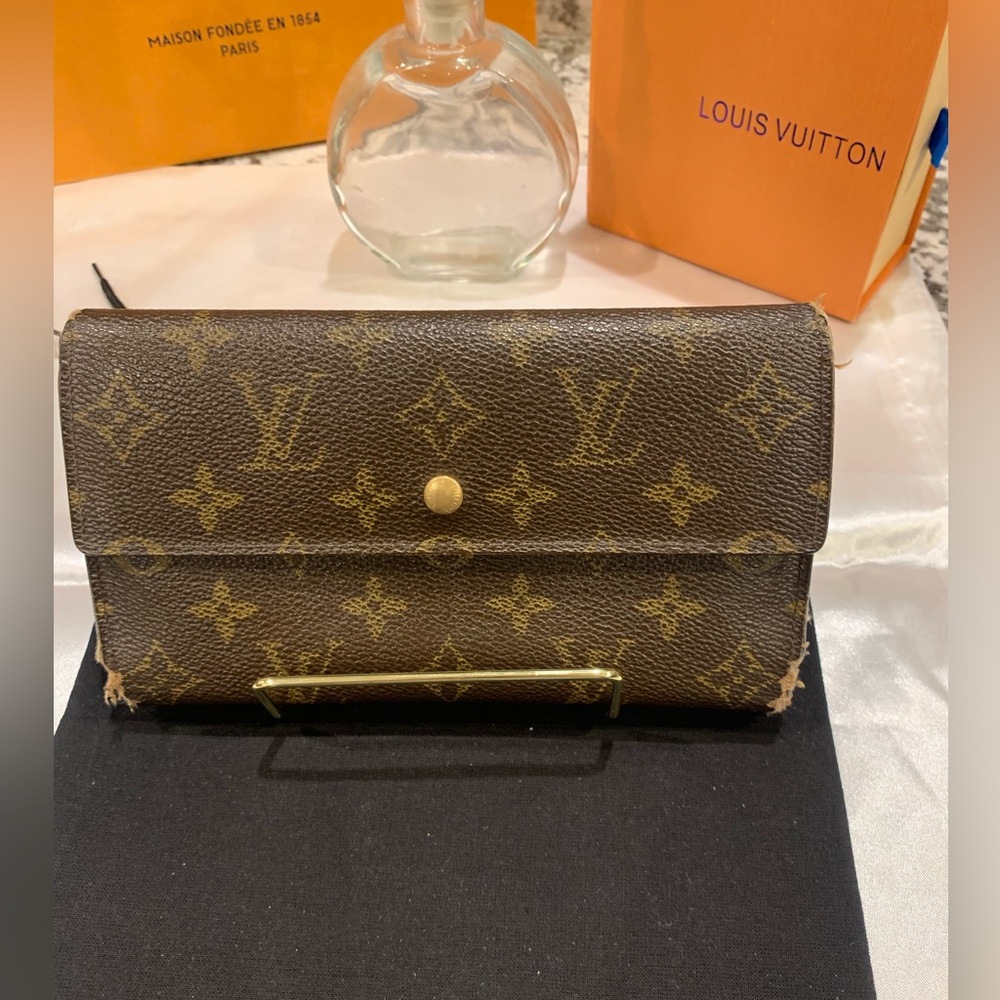 Louis Vuitton checkbook trifold wallet